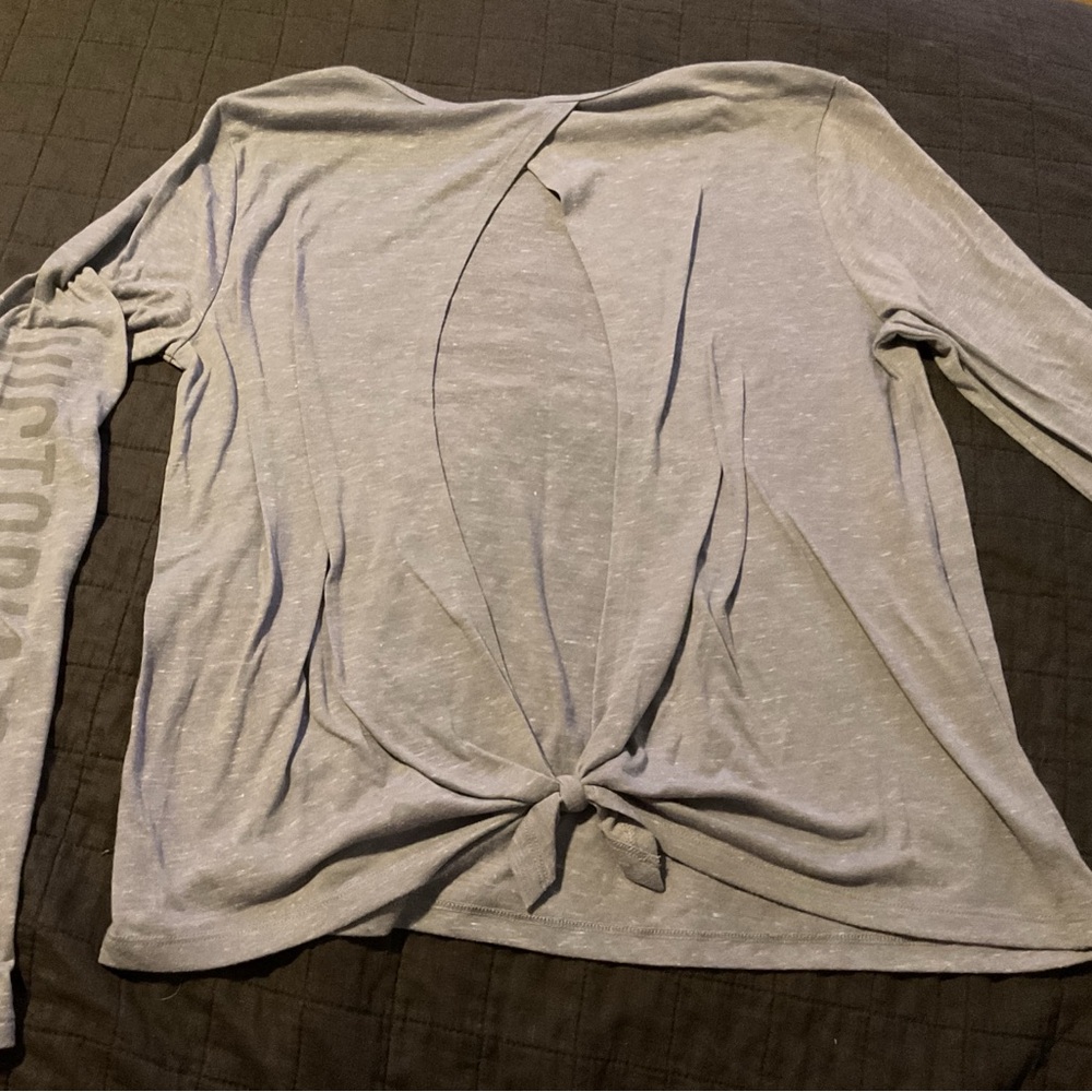 Victoria Sport Gray Open Back Tie Knot Long Sleeve Top Large Athleisure Shirt